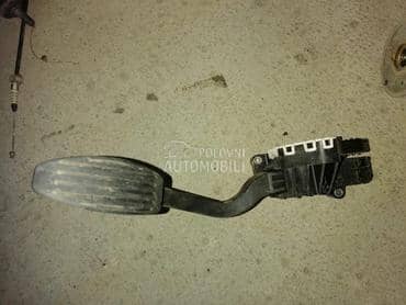 Pedal gasa za Fiat 500