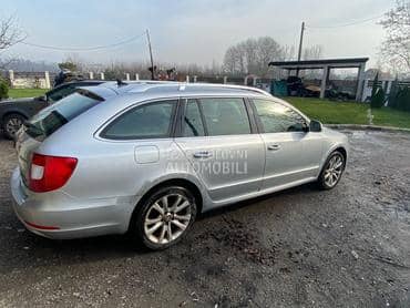 Desna vrata za Škoda Superb od 2008. do 2012. god.