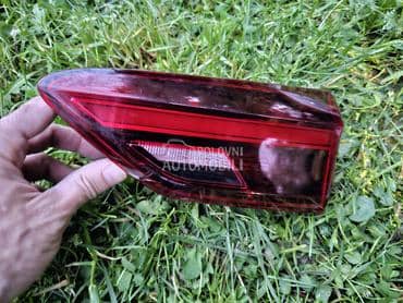 desni stop 2g0 za Volkswagen Polo