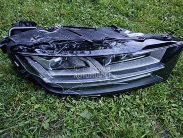 far full led matrix desni za Audi Q7