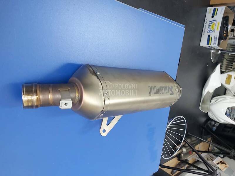 Auspuh  Akrapović