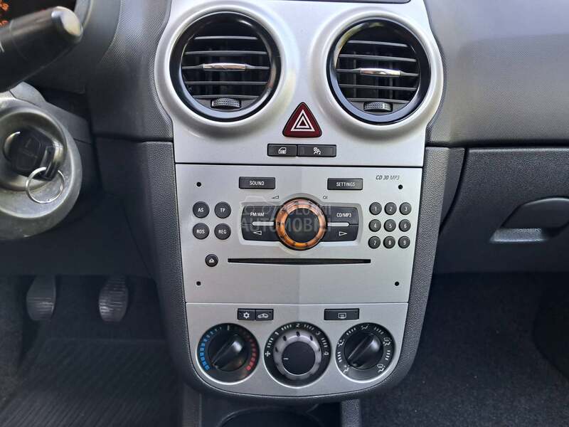 Opel Corsa D 1,2 iz nem ačke
