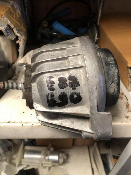 nosac motora e87 e90