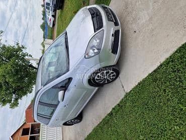 kompletan auto za delove za Opel Zafira od 2005. do 2012. god.