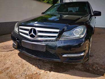 branik za Mercedes Benz C Klasa od 2011. do 2013. god.