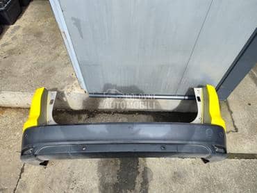 branik zadnji za Ford Focus od 2011. do 2018. god.