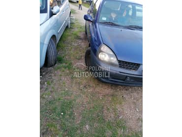 Renault Clio 2003. god. -  kompletan auto u delovima