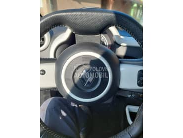 Renault Twingo 2019. god. -  kompletan auto u delovima