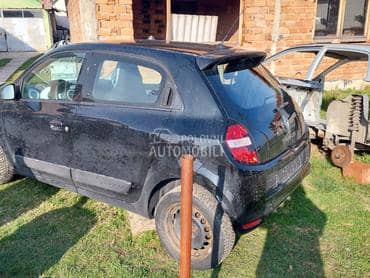 Renault Twingo 2022. god. -  kompletan auto u delovima