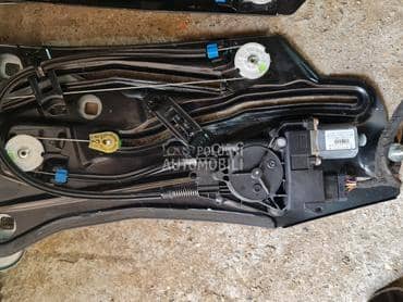 podizac 308 cc za Peugeot 308 od 2010. do 2015. god.