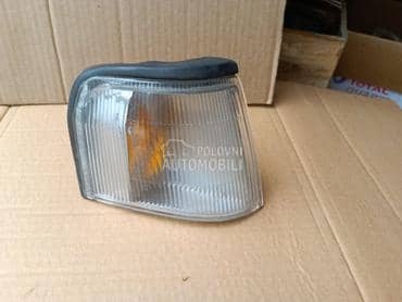 Desni beli migavac za Fiat Uno od 1989. do 1993. god.