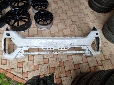 branik za Volkswagen Touareg od 2018. do 2022. god.