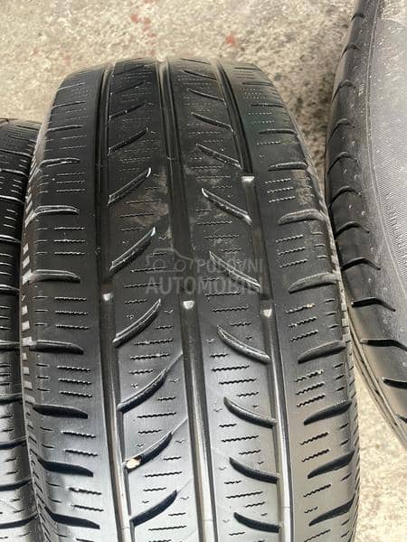 Yokohama 215/65 R16 Zimska