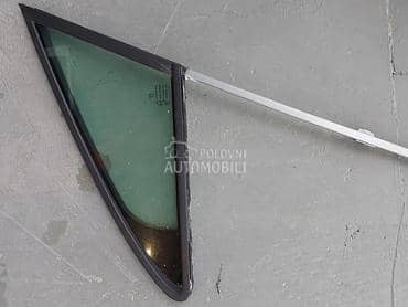 STAKLO PREDNJE- LEPTIR za Peugeot 407 za 2007. god.