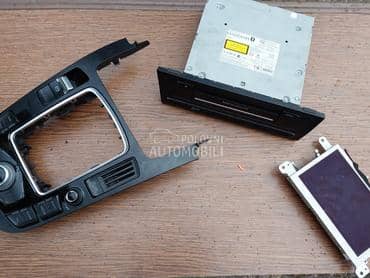 Multimedija za Audi A4