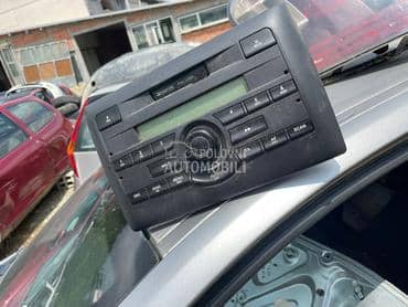 fabricki radio ispravan za Fiat Stilo