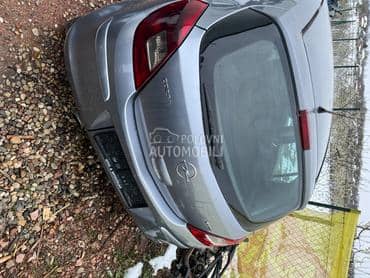 gepek staklo za Opel Corsa D od 2006. do 2014. god.