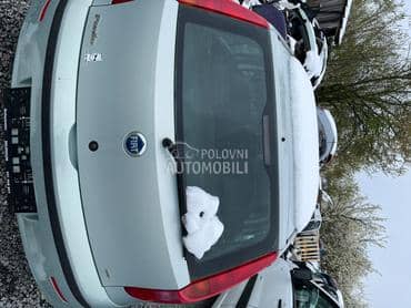 gepek staklo za Fiat Punto od 1999. do 2010. god.