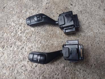 prekidač brisaca,zmigavaca za Ford Focus od 2008. do 2010. god.