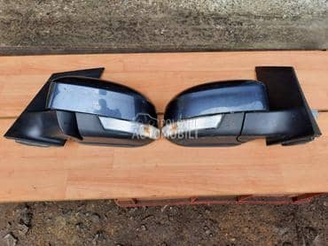 retrovizor za Ford Focus od 2007. do 2010. god.