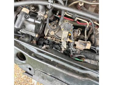 poluosovina desna 1.8td za Ford Mondeo od 1996. do 1999. god.