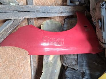 desno krilo crveno za Peugeot 206