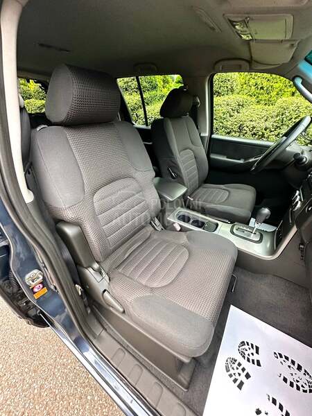 Nissan Pathfinder XE SPECIAL CH