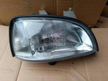 Desni far za Renault Clio od 1996. do 1998. god.