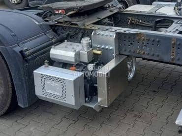 Kompresori za praskaste materi