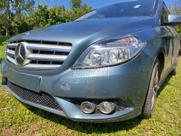 Farovi stop svetla za Mercedes Benz B 180, B 200, B 160 ... od 2012. do 2015. god.