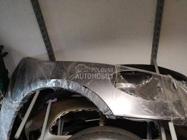 E70 2008 desno krilo za BMW X5