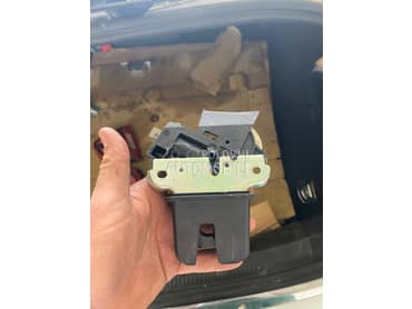 Brava gepeka za Audi A6 od 2008. do 2011. god.