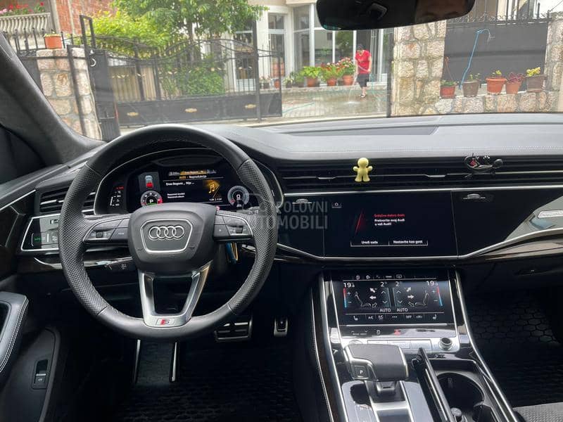 Audi Q8 S