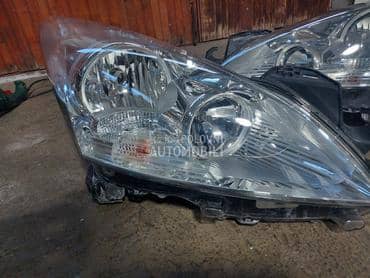 desni far za Peugeot 3008 od 2008. do 2013. god.