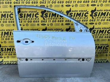 Vrata prednja desna siva TED69 za Renault Megane od 2002. do 2008. god.