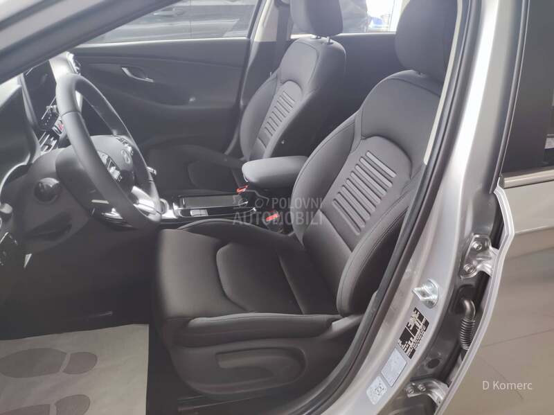 Hyundai i30 PREMIUM