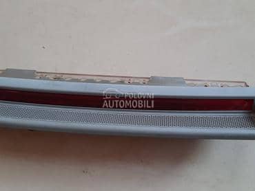 Trece stop svetlo za Audi A4 od 2001. do 2004. god.