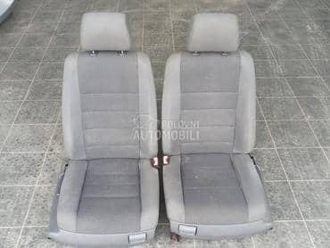 Prednja plisana sedista za Volkswagen Touareg od 2003. do 2010. god.