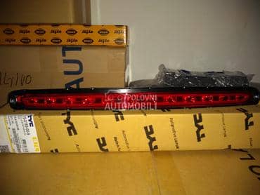 Trece Stop Svetlo,Stop Lampa za Mercedes Benz E 220 od 2002. do 2009. god.