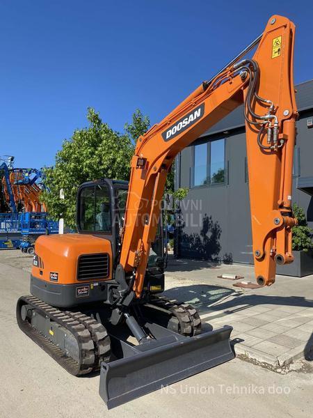 Doosan DX 63