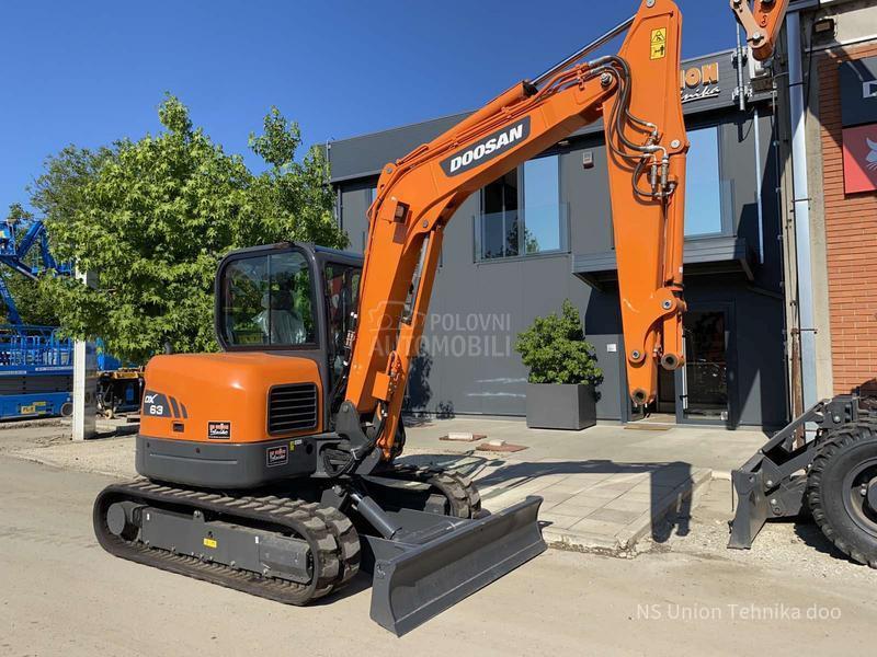 Doosan DX 63