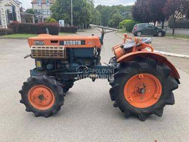 Kubota B7000D