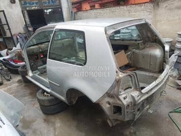 polustranica za Volkswagen Golf 4