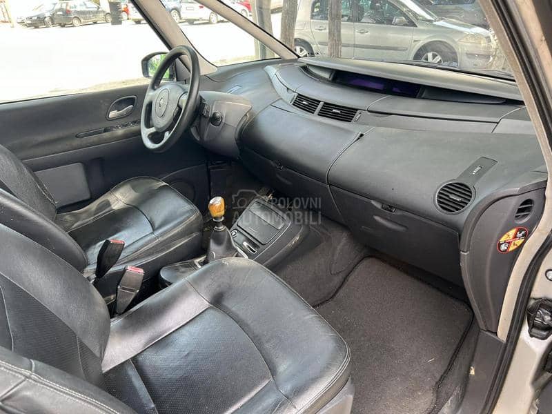 Renault Espace IV 2.0dCi -  kompletan auto u delovima