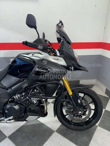 Suzuki V strom 1000 DL