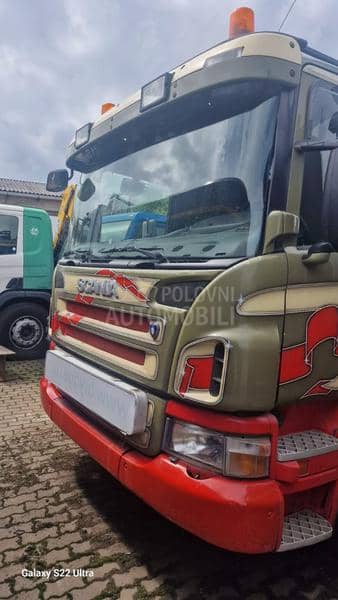 Scania P 380. KRAN