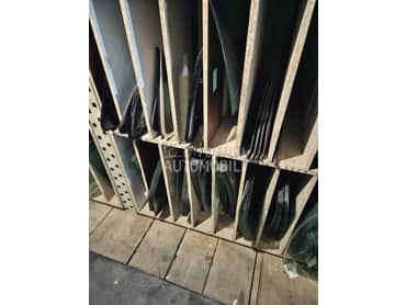 Staklo vrata Reno Twingo 2 za Renault Twingo od 2007. do 2013. god.