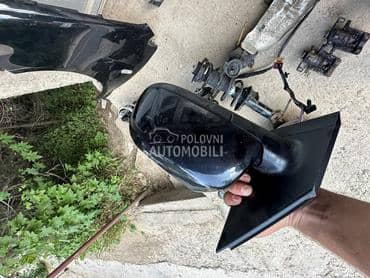 Retrovizor levi crn za Volkswagen Polo od 2001. do 2005. god.