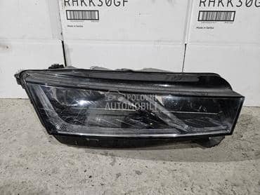 Desni far za Škoda Octavia od 2020. do 2023. god.