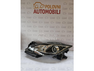 Levi I desno halogeni far za Mazda 6 od 2009. do 2014. god.